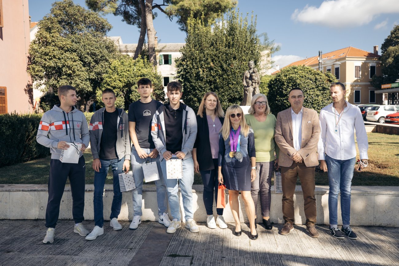 Gradonačelnik Ivan Knez ugostio naše iznimne sportaše, koji su ostvarili vrhunske rezultate na domaćim i međunarodnim natjecanjima!