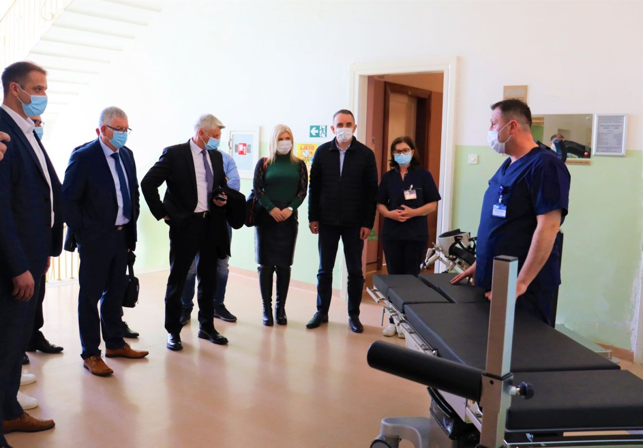 Biogradska bolnica dobila donaciju gospodarstvenika za dva uređaja vrijedna više od 100 tisuća eura